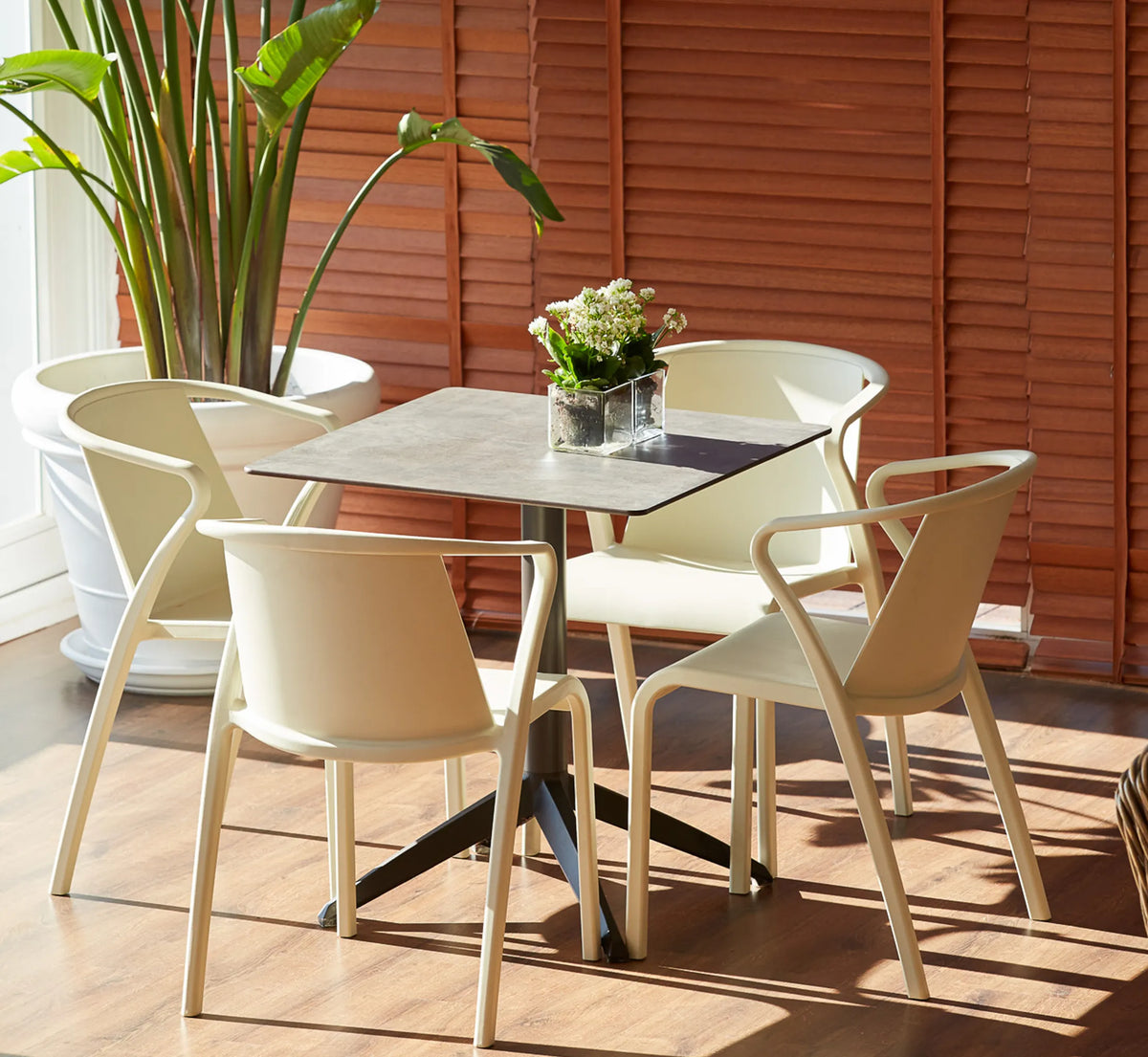 Chaise FADO de EZPELETA