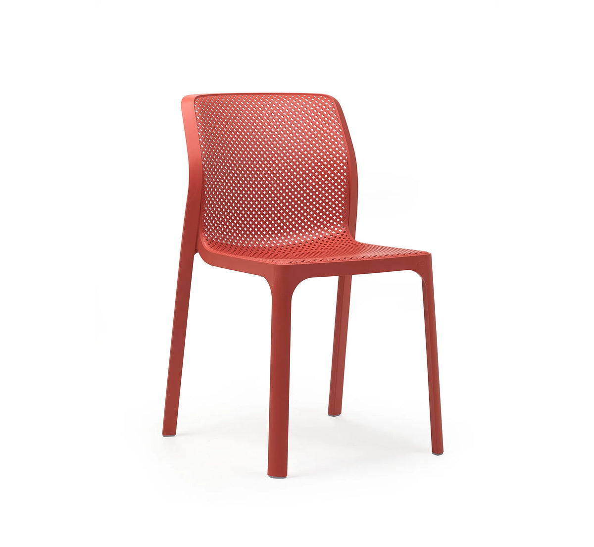Silla BIT de NARDI en acabado mate sin brazos, color coral.