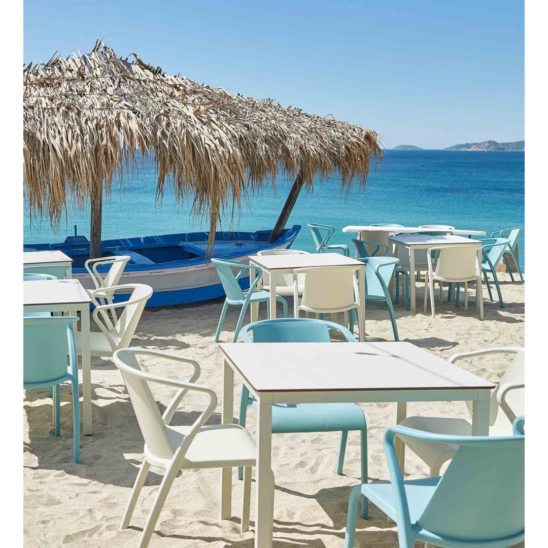 Mesa MÓNACO Cuadrada de EZPELETA 4 Plazas