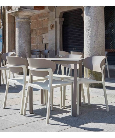 Mesa MÓNACO Cuadrada de EZPELETA 4 Plazas