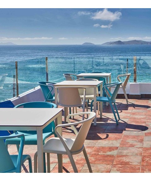 Mesa MÓNACO Cuadrada de EZPELETA 4 Plazas