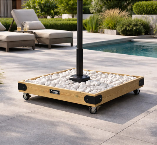 Base NOVA 8 con piedras blancas en una terraza.