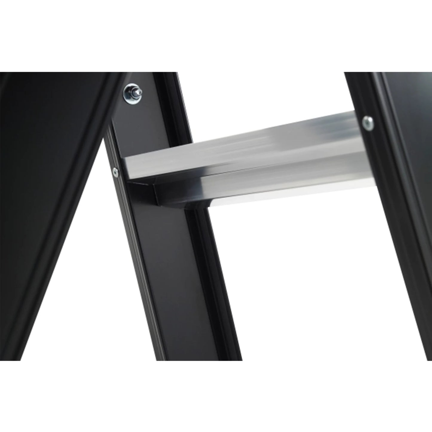 TAURUS TME Warehouse Ladder by ALTREX