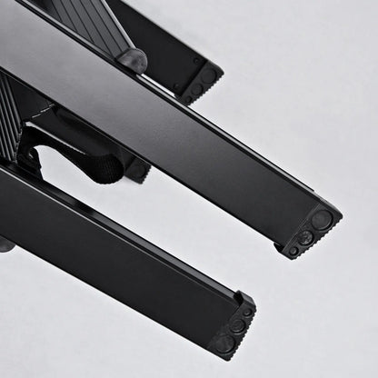 Detalle tacos antideslizantes escalera de aluminio lacado negro DUO PLUS .