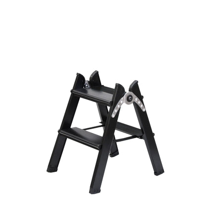 Escalera de aluminio lacado negro DUO PLUS con 2 peldaños anchos de 12 cm y sistema de seguridad.