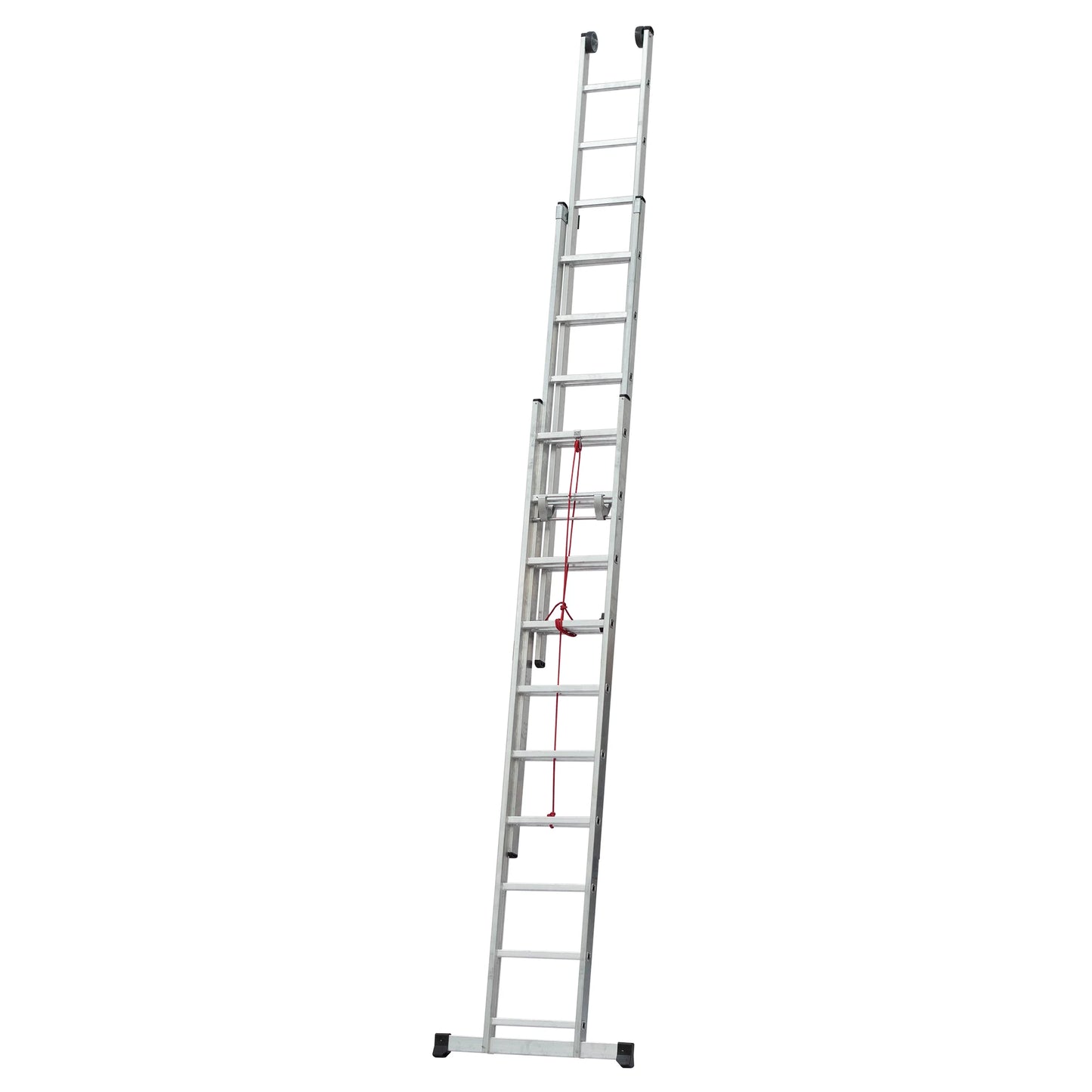 Escalera de 3 tramos con cuerda desplegada para mantenimiento de fachada industrial.