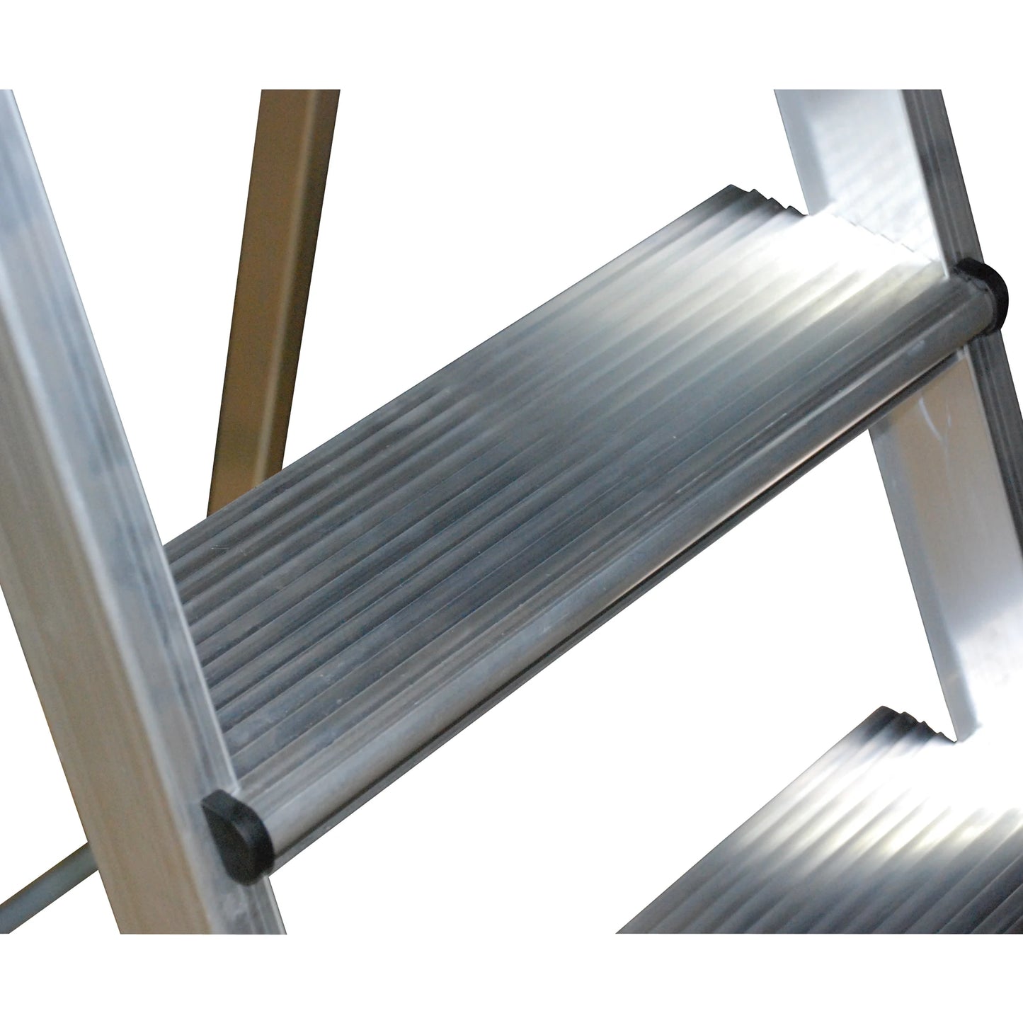 Peldaño escalera profesional Urbana Plus de aluminio con soldadura robótica y peldaños de 12 cm.