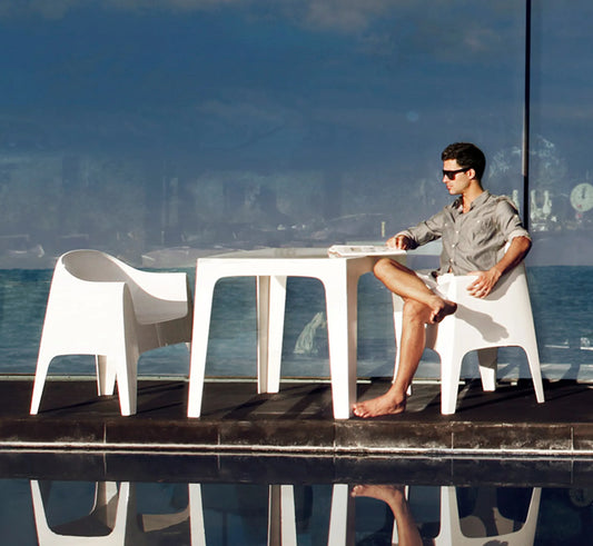 Mesa SOLID de VONDOM 4 Plazas