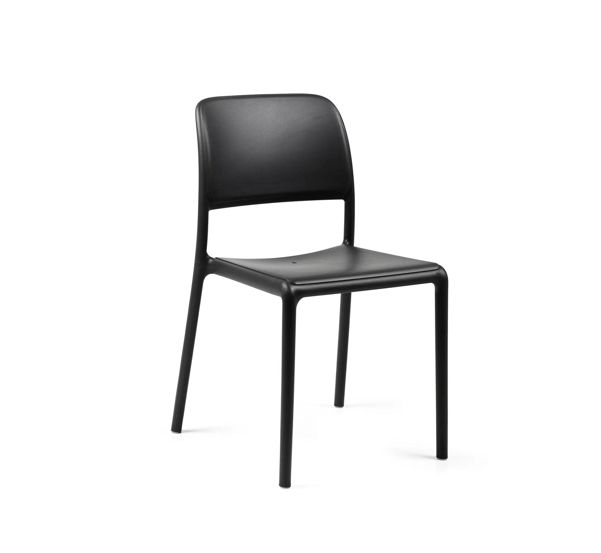 Silla de exterior RIVA de NARDI sin brazos en acabado antracita mate.
