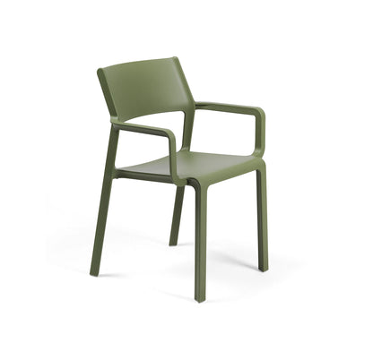 Silla de exterior TRILL de NARDI con brazos en verde.