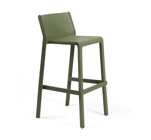 Taburete de exterior TRILL de NARDI en color verde mate para barra de terraza.