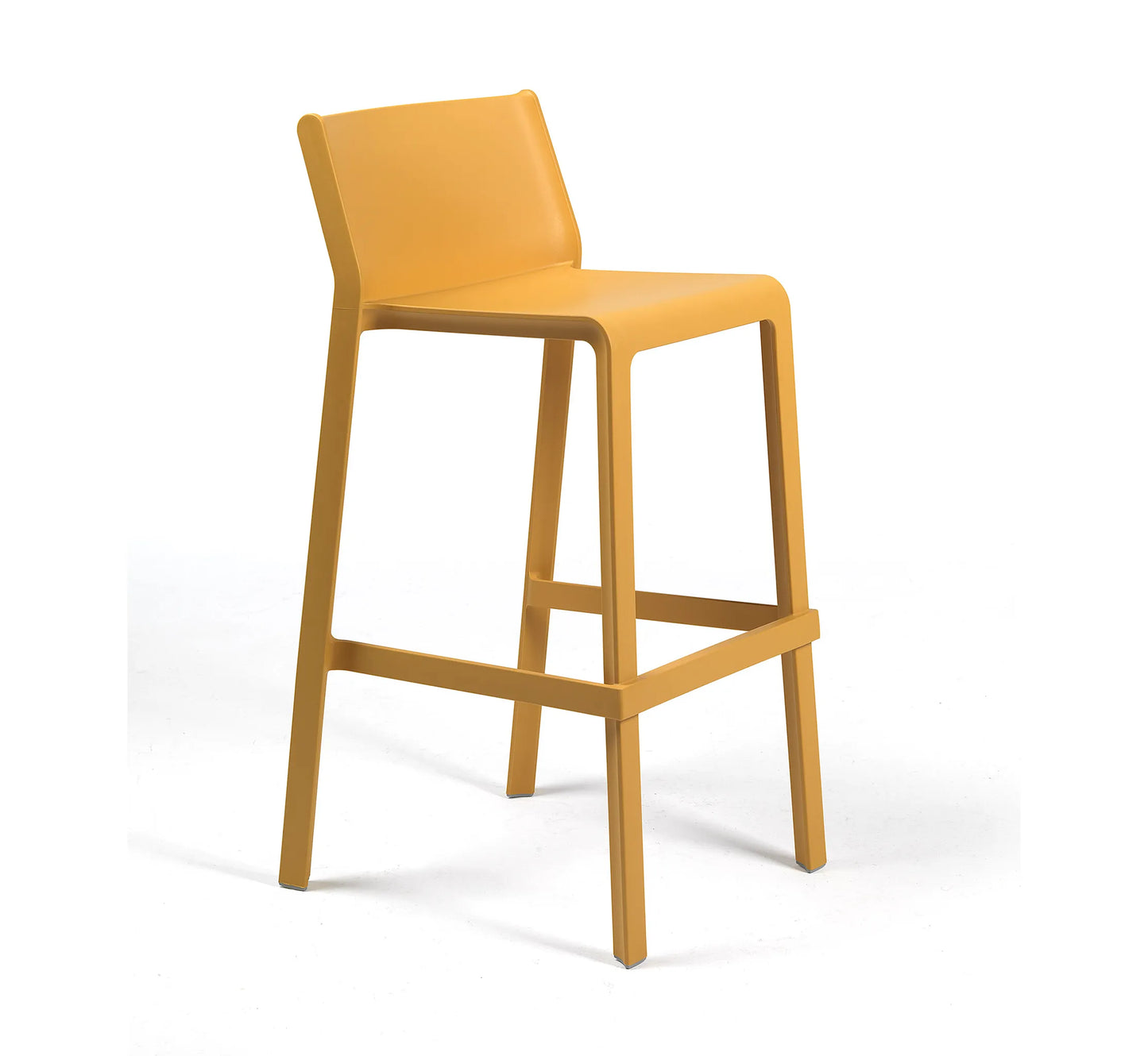 Taburete de exterior TRILL de NARDI en color mostaza mate para barra de terraza.